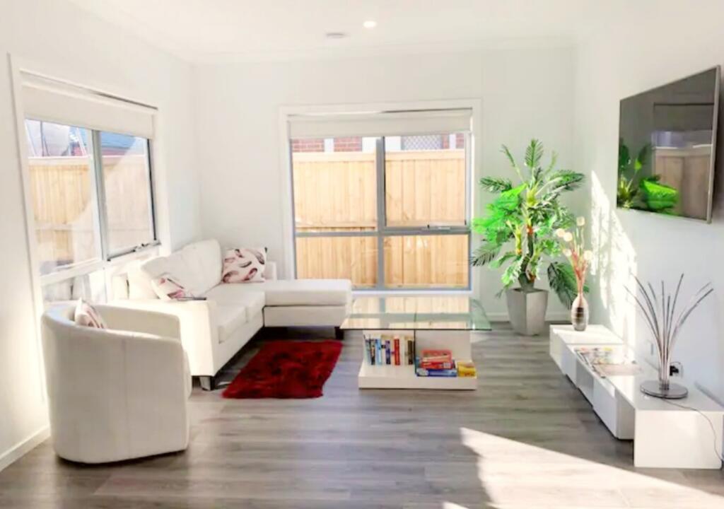 Mincha ACT Accommodation in Surfers Paradise