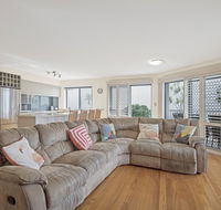 Breakwater Views Apartments - Accommodation in Surfers Paradise