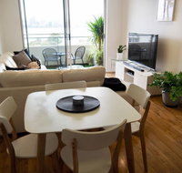 Breathtaking River  City Views Free Parking  WiFi - Accommodation in Surfers Paradise