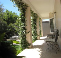 Brezza Bella Boutique Bed  Breakfast - Accommodation in Surfers Paradise
