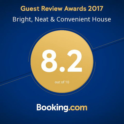Bright, Neat & Convenient House - Accommodation in Surfers Paradise 3