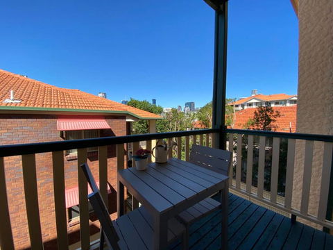 Brisbane City Apartment Atop Victoria Park - Accommodation in Surfers Paradise 1