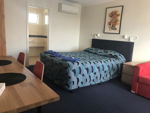 Bunbury Motel - Accommodation in Surfers Paradise 2