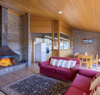 Bundilla 4- Townhouse with Wifi - Accommodation in Surfers Paradise