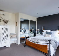 Bungalow on the Coast - Accommodation in Surfers Paradise