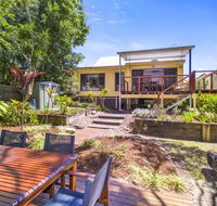 CABARITA BEACH BLISS - HOLIDAY HOME ON THE LAKE - Accommodation in Surfers Paradise