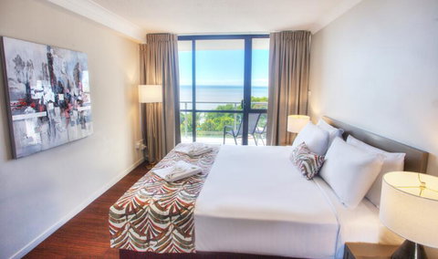 Cairns Plaza Hotel - Accommodation in Surfers Paradise 3