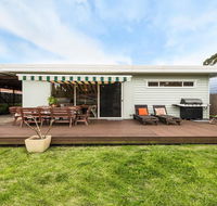 Callala Dreaming - mid century beach house - Accommodation in Surfers Paradise