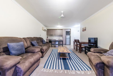 Candlelight - Airlie Beach - Accommodation in Surfers Paradise 0