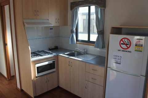 Capital Country Holiday Park - Accommodation in Surfers Paradise 3