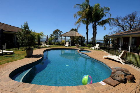 Capricorn Motor Inn - Accommodation in Surfers Paradise 1
