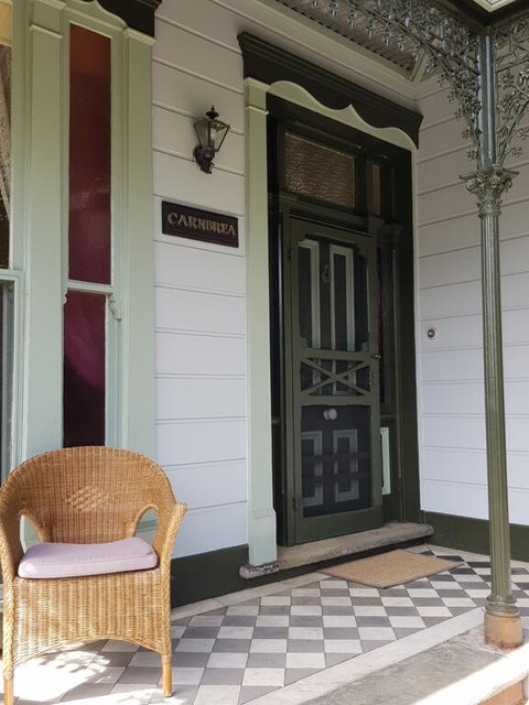 CARNBREA - Accommodation in Surfers Paradise 3