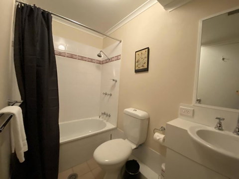 Cascades 15 - Accommodation in Surfers Paradise 1