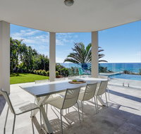 Castaways Beach Escape - Accommodation in Surfers Paradise