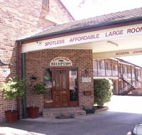 Cedar Lodge Motel - Accommodation in Surfers Paradise