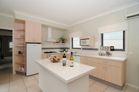 Ceespray On Owen - Accommodation in Surfers Paradise 1