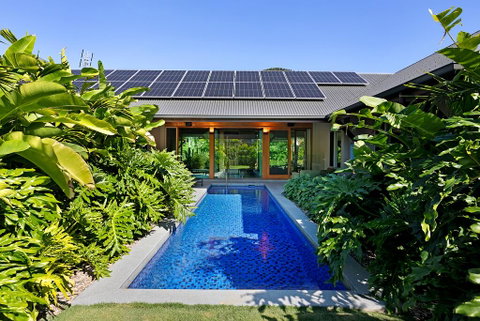 Celeste - At Funnel Bay - Accommodation in Surfers Paradise 0