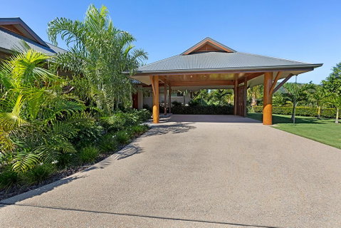 Celeste - At Funnel Bay - Accommodation in Surfers Paradise 1