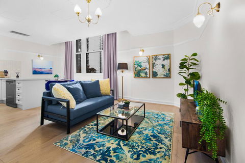 Central Apartment With Spacious Living And Dining - Accommodation in Surfers Paradise 0
