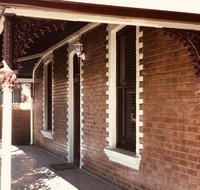 Central Holiday Home on Hume - Accommodation in Surfers Paradise