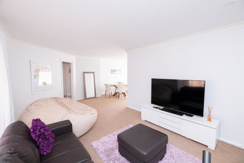 Central March 2 Bed, Walk Everywhere - Accommodation in Surfers Paradise 0