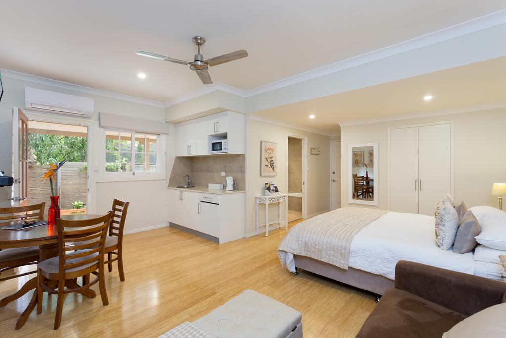 Chapel Hill QLD Accommodation in Surfers Paradise