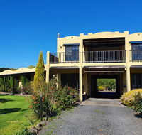 Chateau Bass - Accommodation in Surfers Paradise