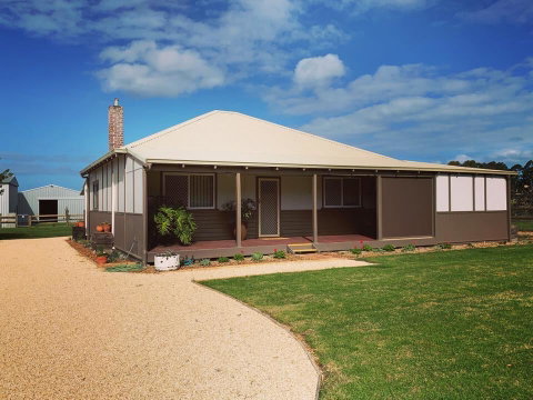 Chesterfarm And Stables - Accommodation in Surfers Paradise 1