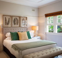 Chic Apartment with Sun Lounge Near Manly Beach - Accommodation in Surfers Paradise