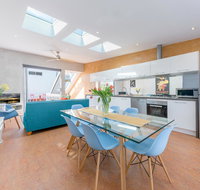 Chic East Sydney Pad - Accommodation in Surfers Paradise
