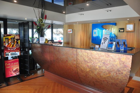 City Park Hotel - Accommodation in Surfers Paradise 0