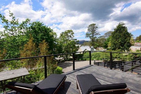 Cloudsong Chalet 1 - Close To The Village Centre! - Accommodation in Surfers Paradise 2