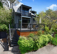 Cloudsong Chalet 1 - Close to the village centre - Accommodation in Surfers Paradise