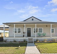 Cloverdale Cottage - Accommodation in Surfers Paradise