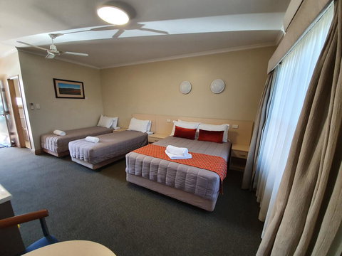 Club Motor Inn - Accommodation in Surfers Paradise 2