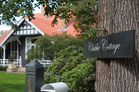 Clubbe Cottage - Accommodation in Surfers Paradise 2
