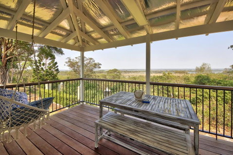 Coastal Hideaway - Accommodation in Surfers Paradise 3