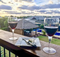 Coastal Paradise Holiday Home Swimming Pool  WiFi - Accommodation in Surfers Paradise