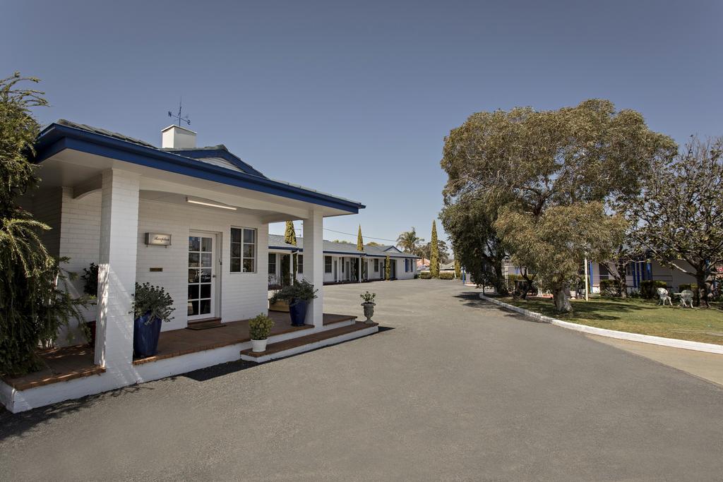 Jerrabomberra NSW Accommodation in Surfers Paradise