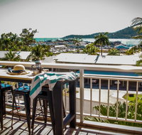 Coral Sea Vista Apartments - Accommodation in Surfers Paradise