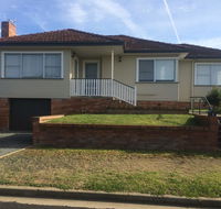 Costa Park Cottage Ena - Armidale - Accommodation in Surfers Paradise