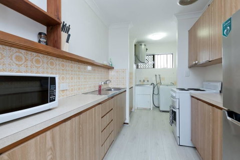 Cozy 2 Bedrooms Unit Near Perth Zoo - Accommodation in Surfers Paradise 2