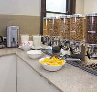 Cremorne Point Manor - Accommodation in Surfers Paradise
