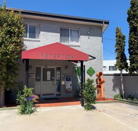 Crest Motor Inn - Accommodation in Surfers Paradise