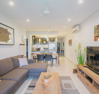Crocs on Cavenagh - Accommodation in Surfers Paradise