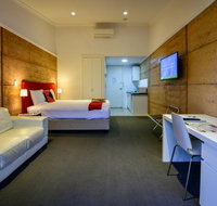 Crossroads Ecomotel - Accommodation in Surfers Paradise