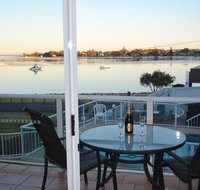 Crown Apartments - Accommodation in Surfers Paradise