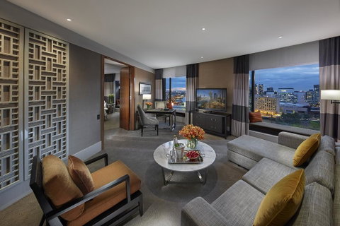 Crown Towers Melbourne - Accommodation in Surfers Paradise 1