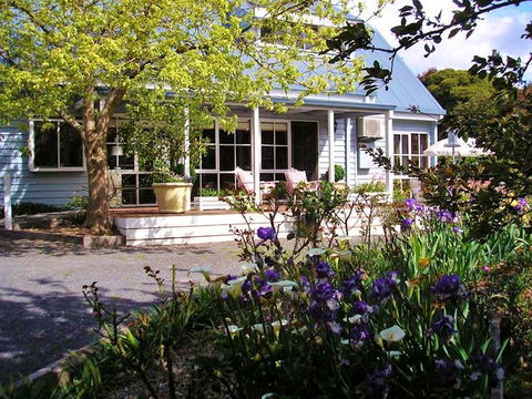 Cumquat Cottage - Accommodation in Surfers Paradise 0