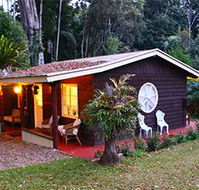 Curtis Cottage - Accommodation in Surfers Paradise